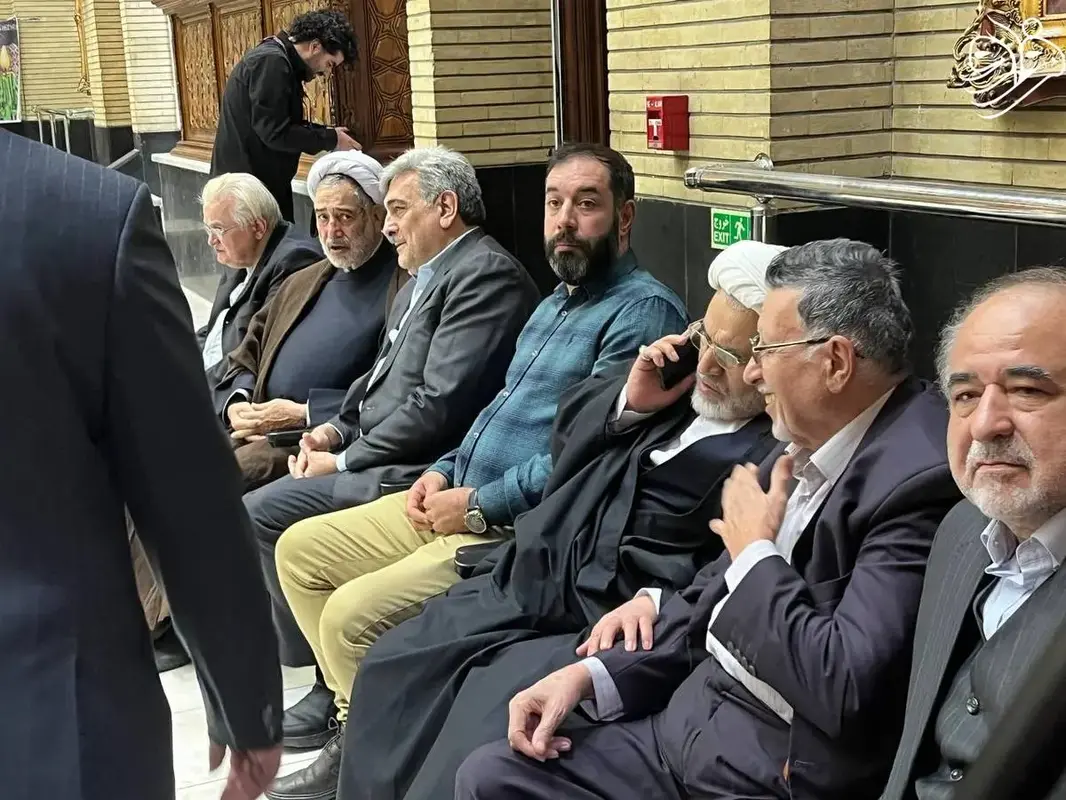 مراسم یادبود برادر مصطفی تاجزاده با حضور فعالان سیاسی