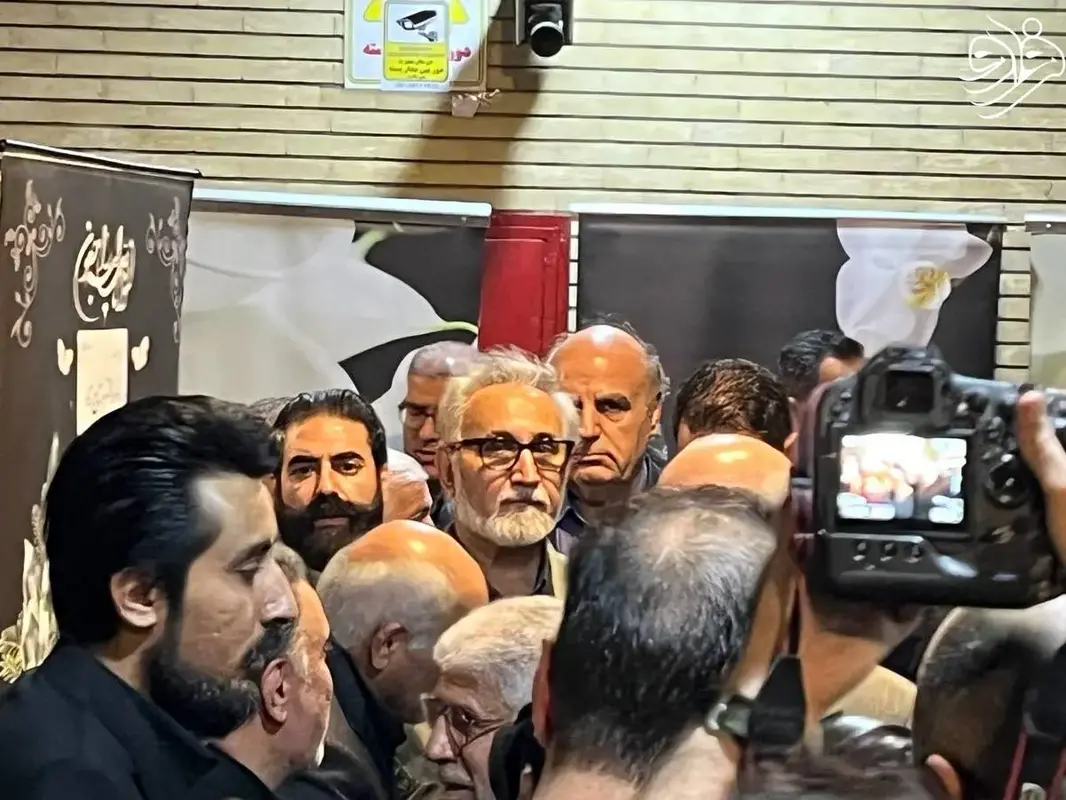 مراسم یادبود برادر مصطفی تاجزاده با حضور فعالان سیاسی