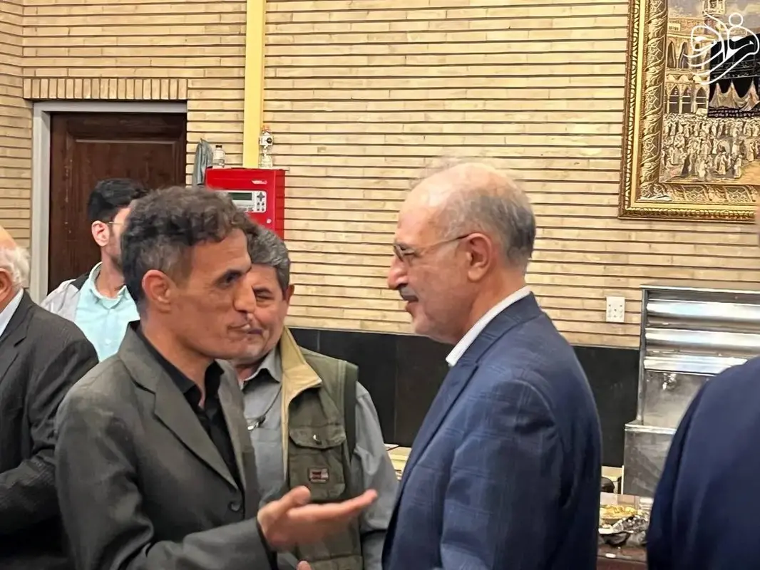 مراسم یادبود برادر مصطفی تاجزاده با حضور فعالان سیاسی