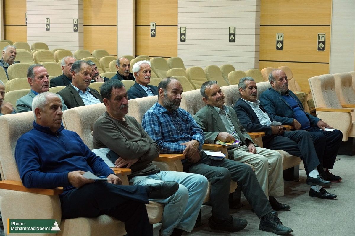 دوره آموزشی اصول مدیریت پاییزه درختان میوه در منطقه آزاد ارس