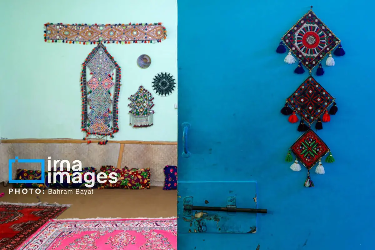 نقاشی طبیعت و فرهنگ بر بوم چابهار