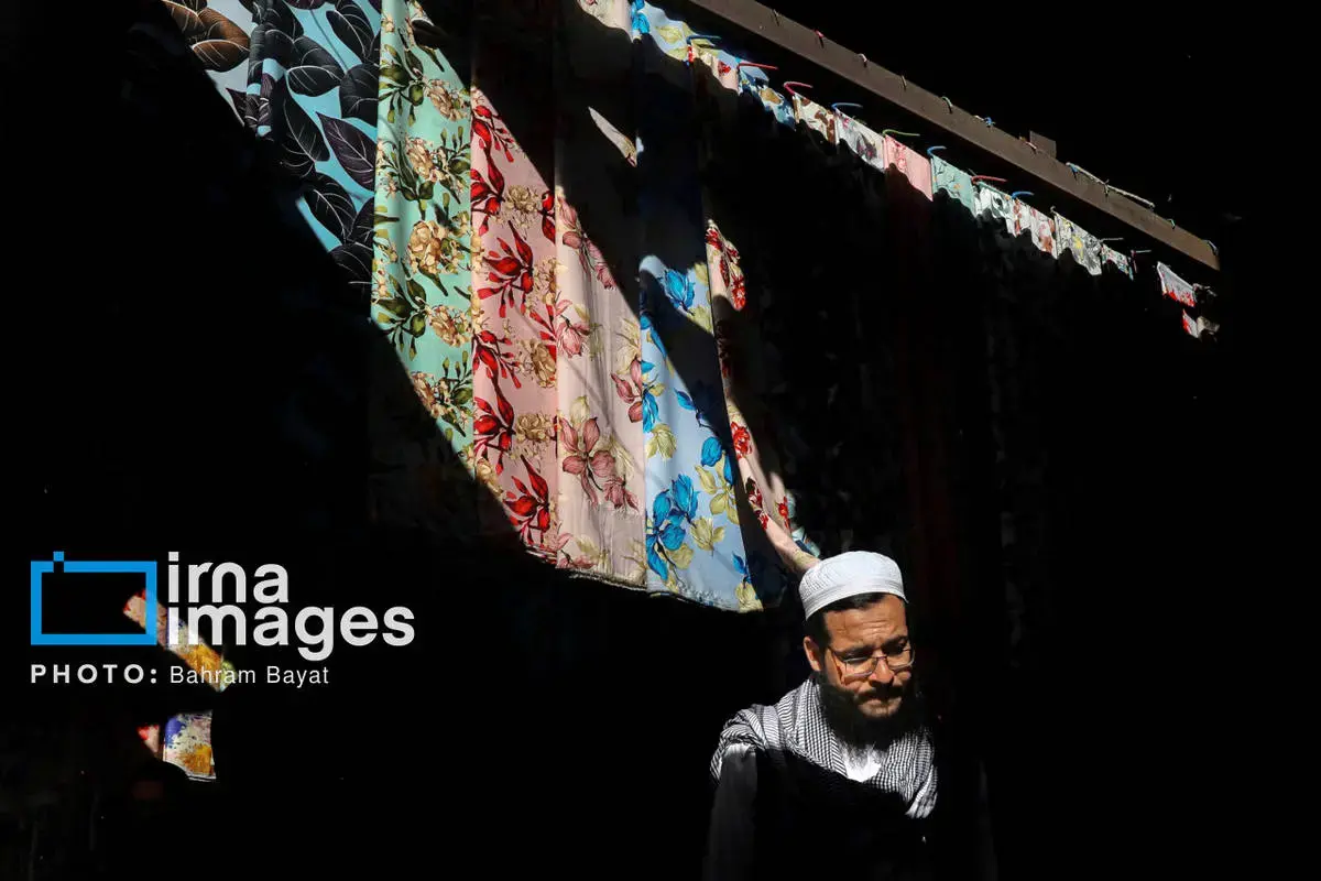 نقاشی طبیعت و فرهنگ بر بوم چابهار