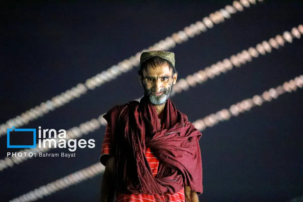 نقاشی طبیعت و فرهنگ بر بوم چابهار