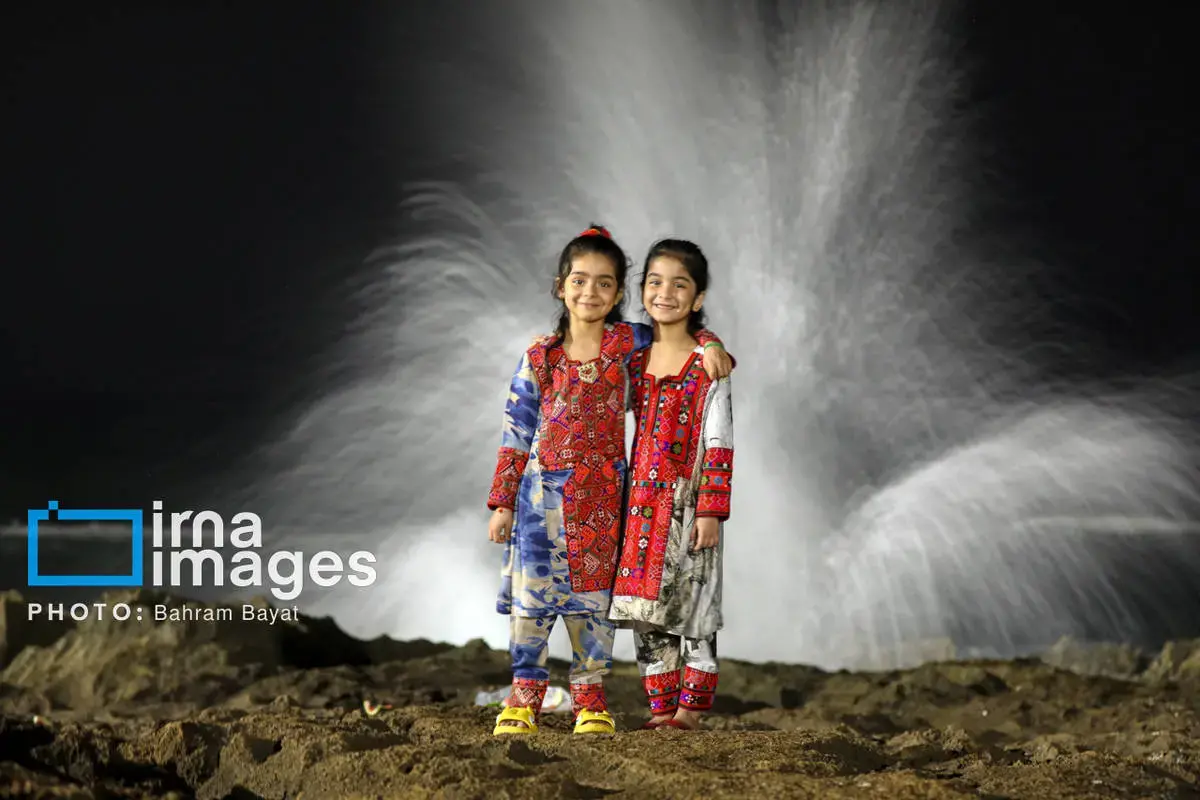 نقاشی طبیعت و فرهنگ بر بوم چابهار