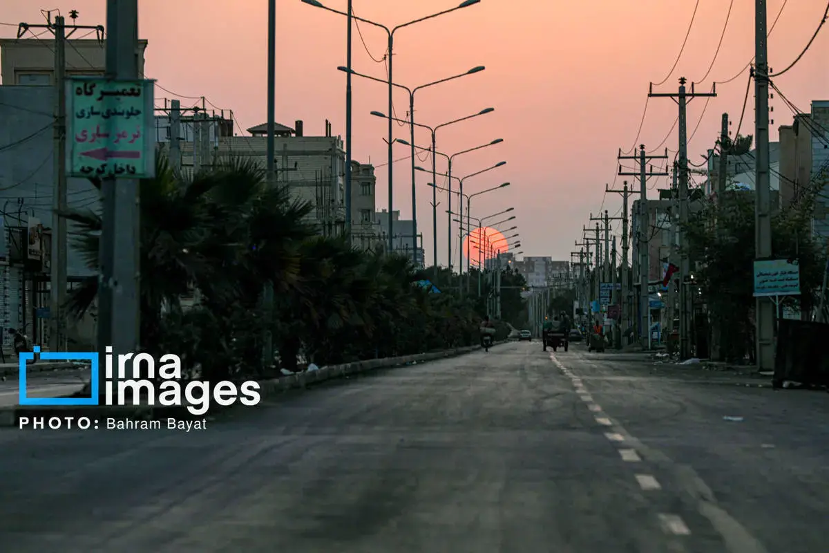 نقاشی طبیعت و فرهنگ بر بوم چابهار