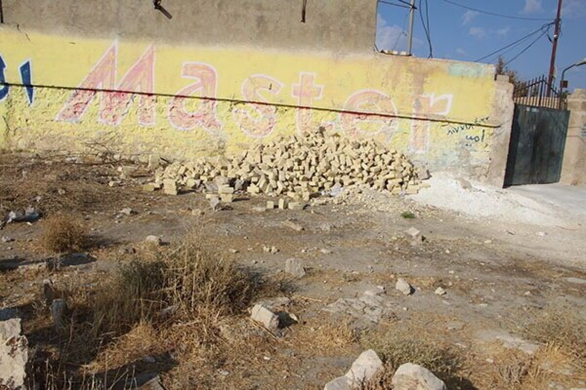 گورستان قاجاری زیر تیغ گنج‌یابان