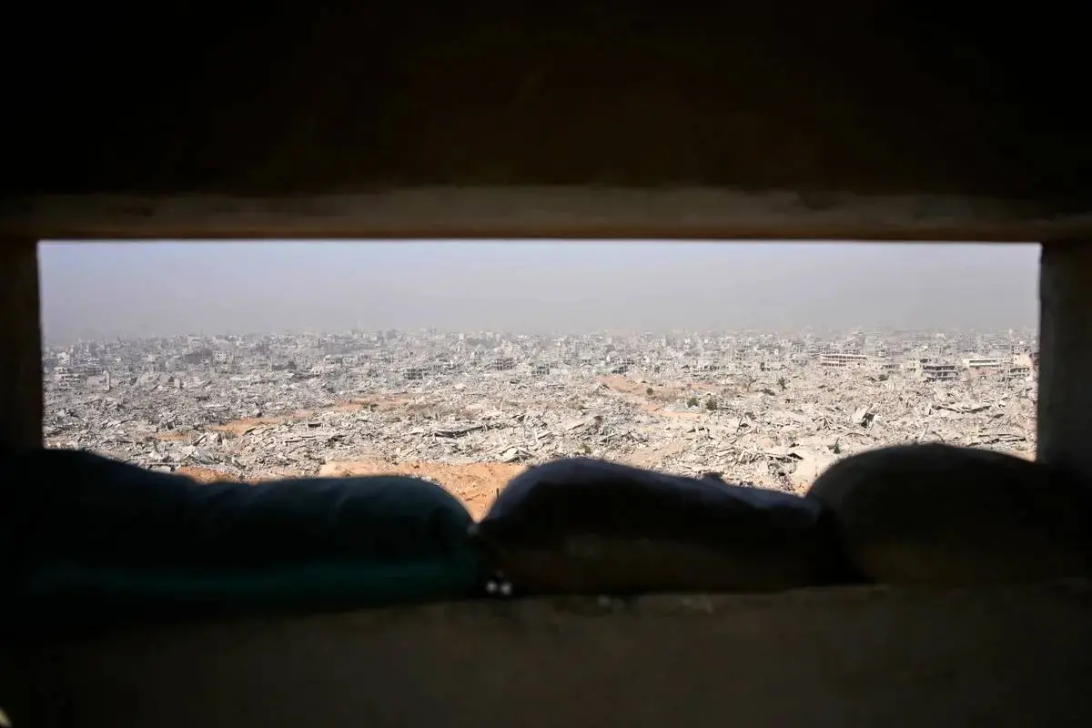 استخوان‌های شکسته یک شهر زنده