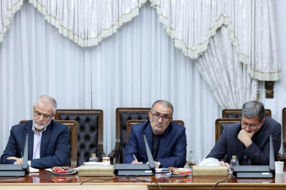 جلسه بررسی راهکار‌های رفع بحران آب با حضور پزشکیان