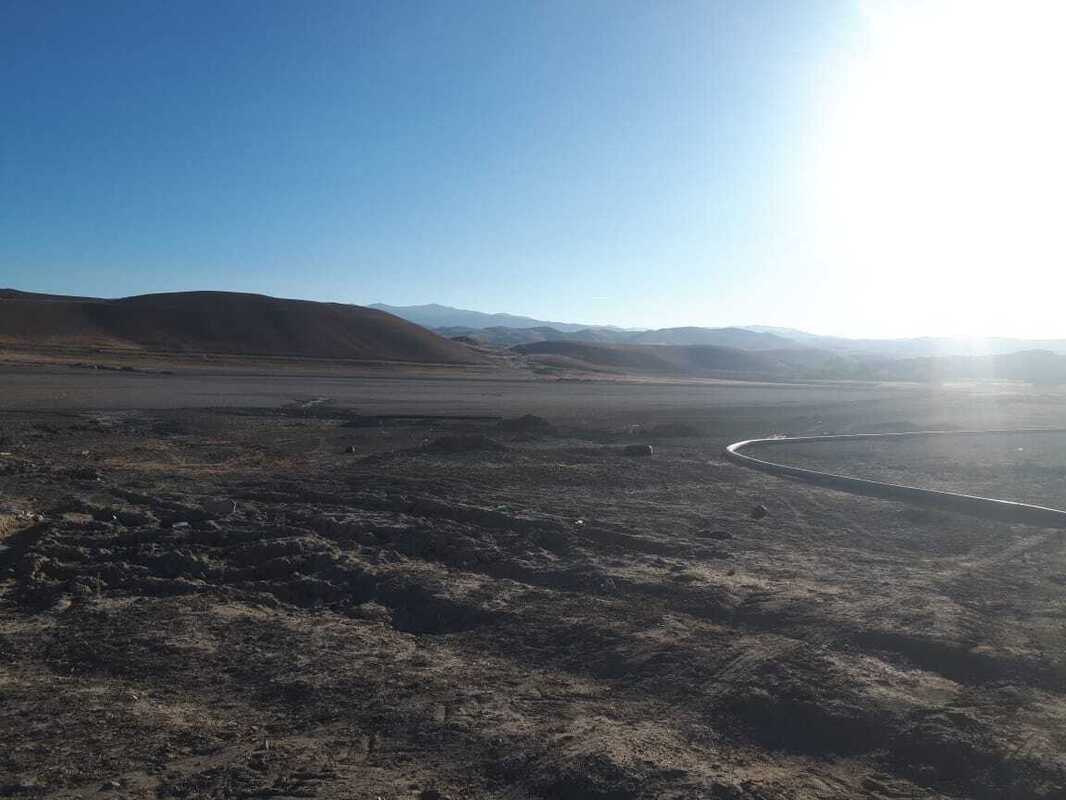 خشک شدن کامل دریاچه پری در زنجان