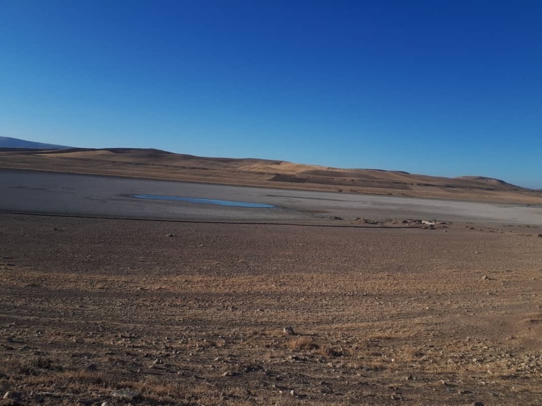 خشک شدن کامل دریاچه پری در زنجان