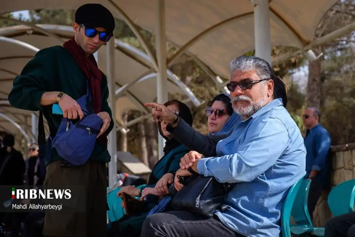 حاشیه مراسم تشییع پیکر همایون ارشادی