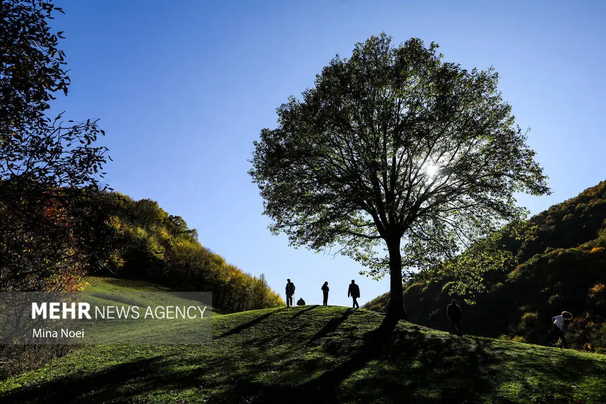 پاییز هزاررنگ در روستای نمنق