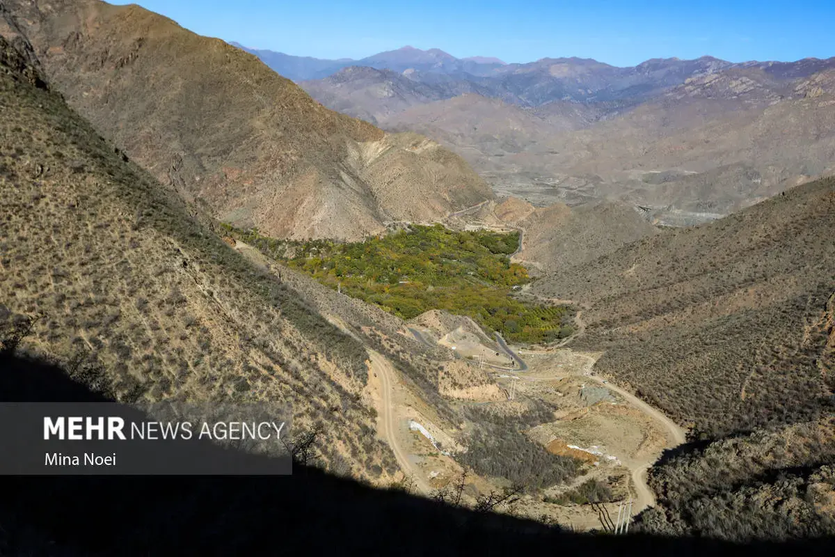 پاییز هزاررنگ در روستای نمنق