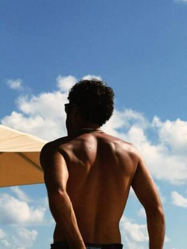 استایل اروپایی فرشته حسینی و نوید محمدزاده در قایق مسافرتی