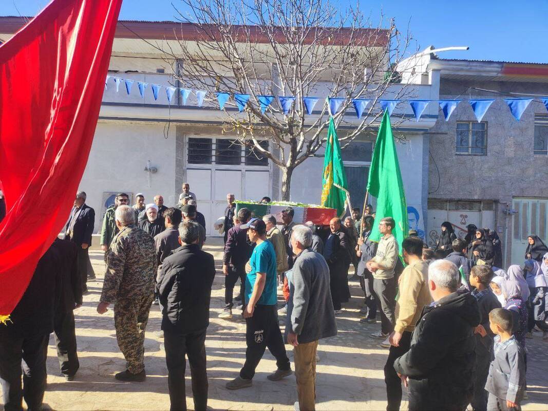 تشییع پیکر شهدای گمنام در روستای گردشگری توآباد در ایام فاطمیه
