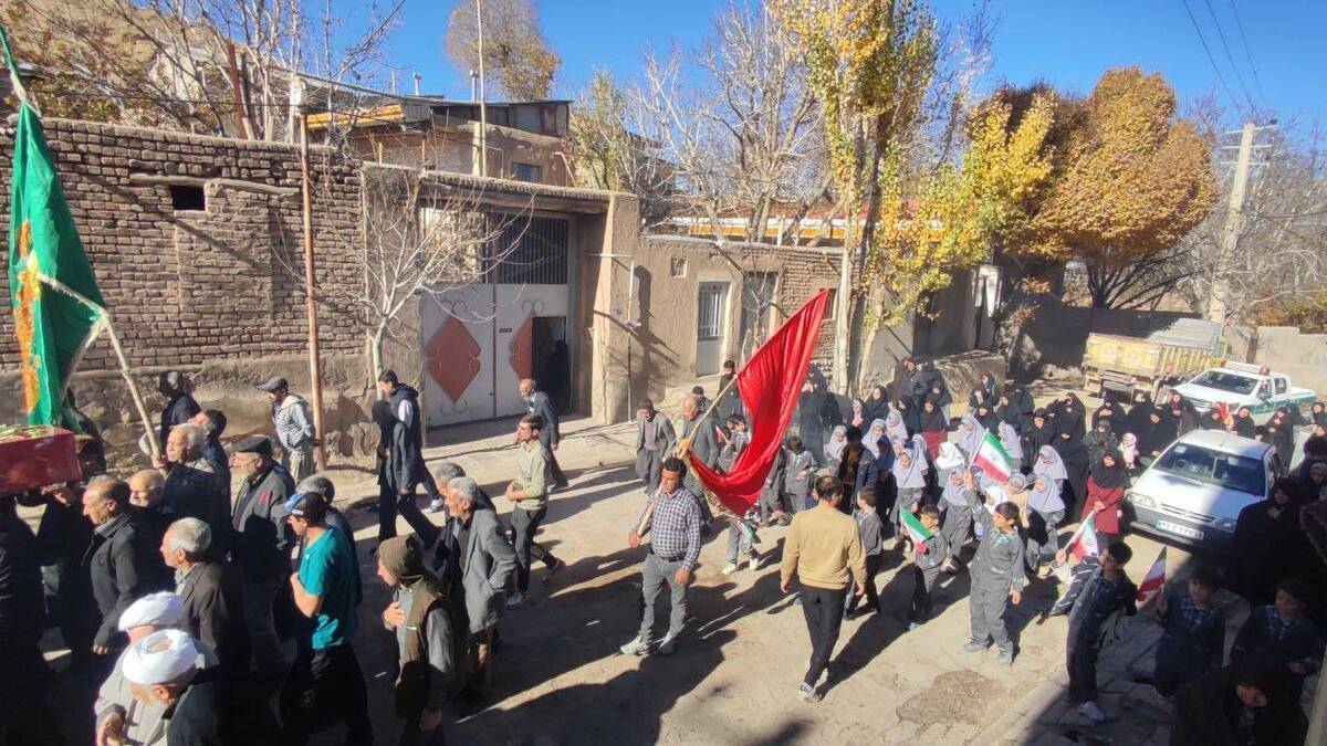 تشییع پیکر شهدای گمنام در روستای گردشگری توآباد در ایام فاطمیه