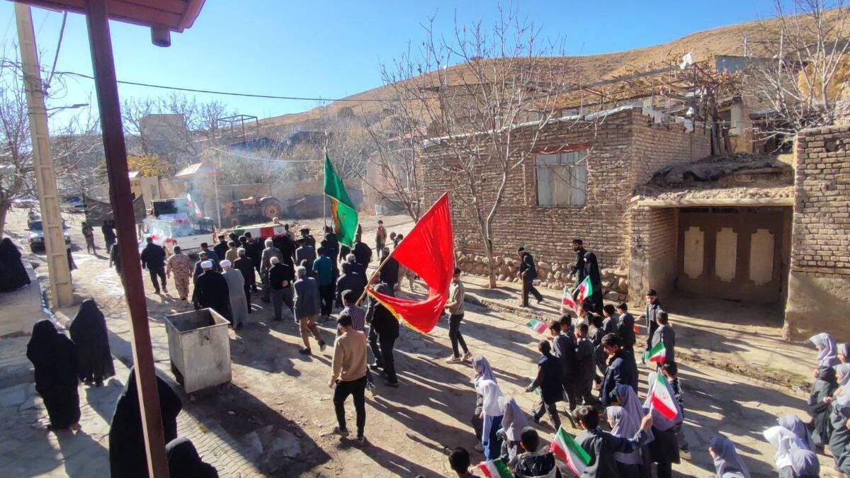 تشییع پیکر شهدای گمنام در روستای گردشگری توآباد در ایام فاطمیه