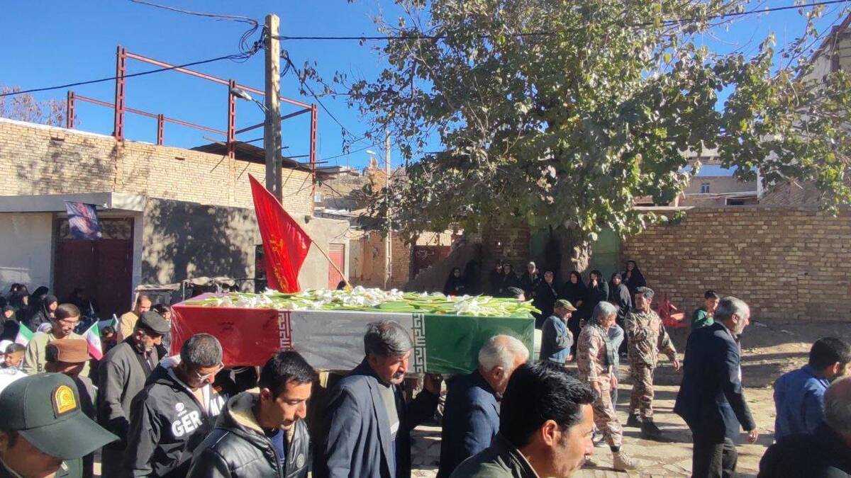 تشییع پیکر شهدای گمنام در روستای گردشگری توآباد در ایام فاطمیه