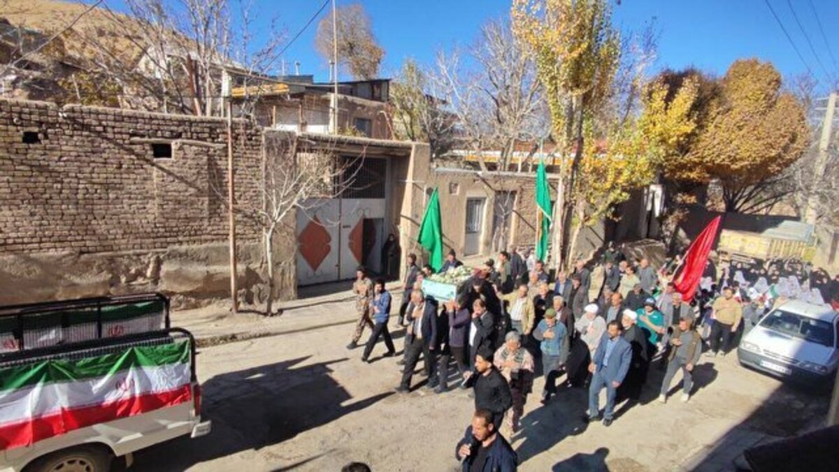 تشییع پیکر شهدای گمنام در روستای گردشگری توآباد در ایام فاطمیه