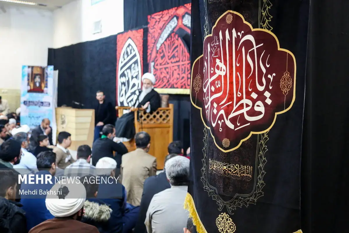 حضور چشمگیر مردم در مراسم ختم پسر کاظم صدیقی