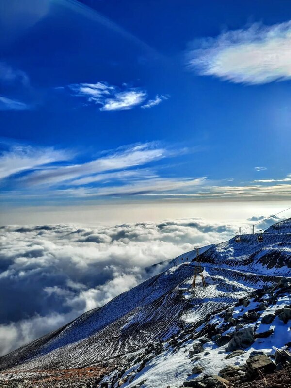 تصاویر جذاب و شگفت انگیز از قله توچال تهران