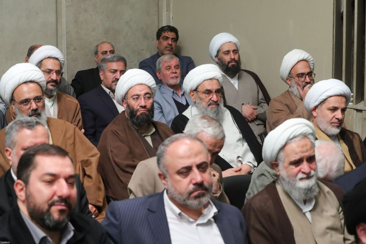 دیدار عاشقان اهل بیت با رهبر انقلاب در روز میلاد حضرت زهرا (س)