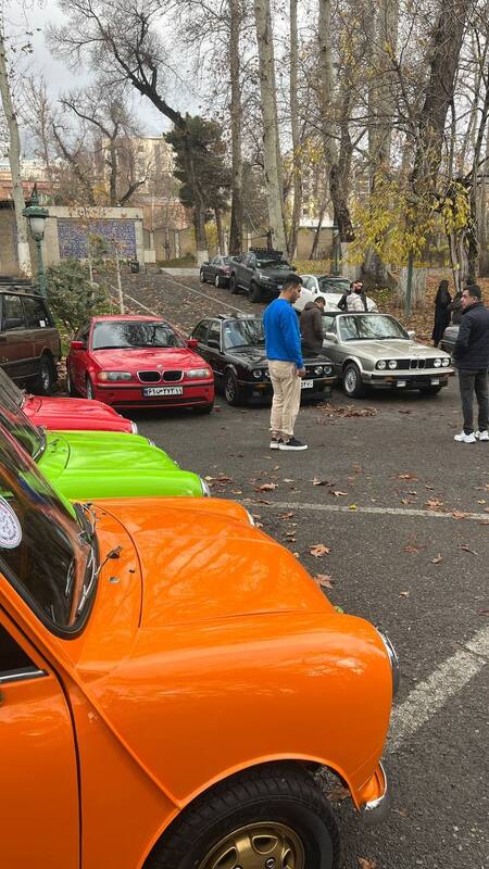 گردهمایی خودروهای کلاسیک در کاخ نیاوران