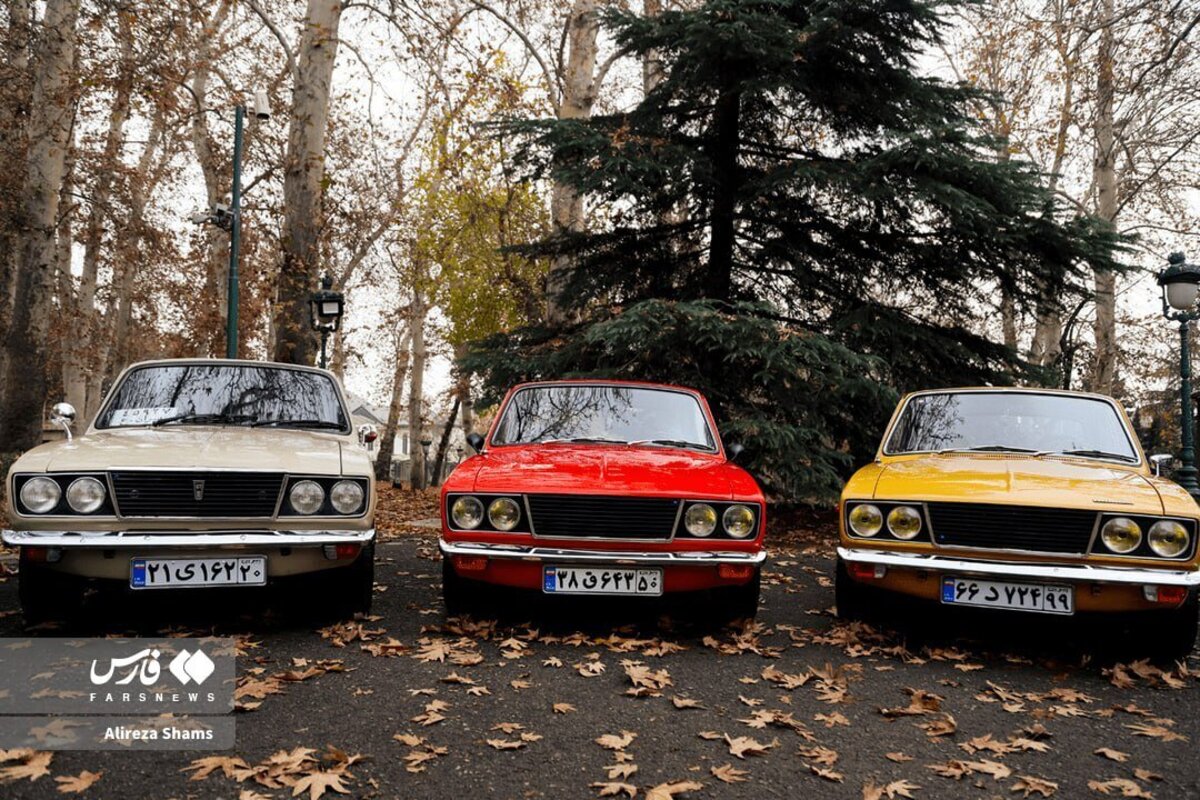 گردهمایی خودروهای کلاسیک در کاخ نیاوران