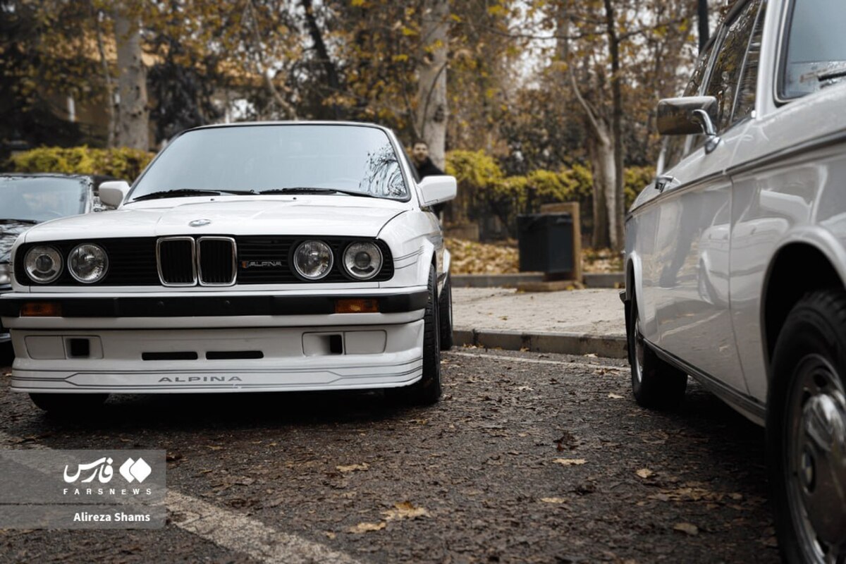 گردهمایی خودروهای کلاسیک در کاخ نیاوران