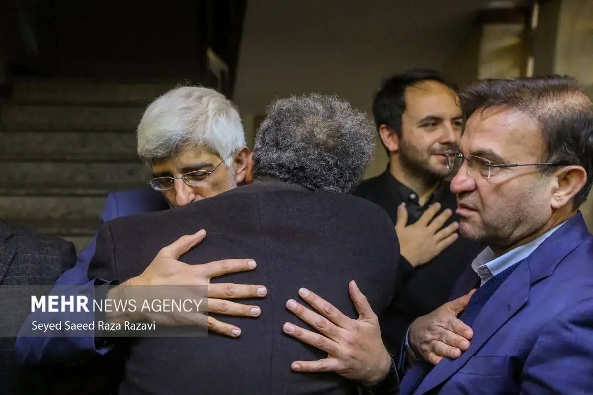 چهره‌های سیاسی در مراسم ختم اشرف بروجردی 