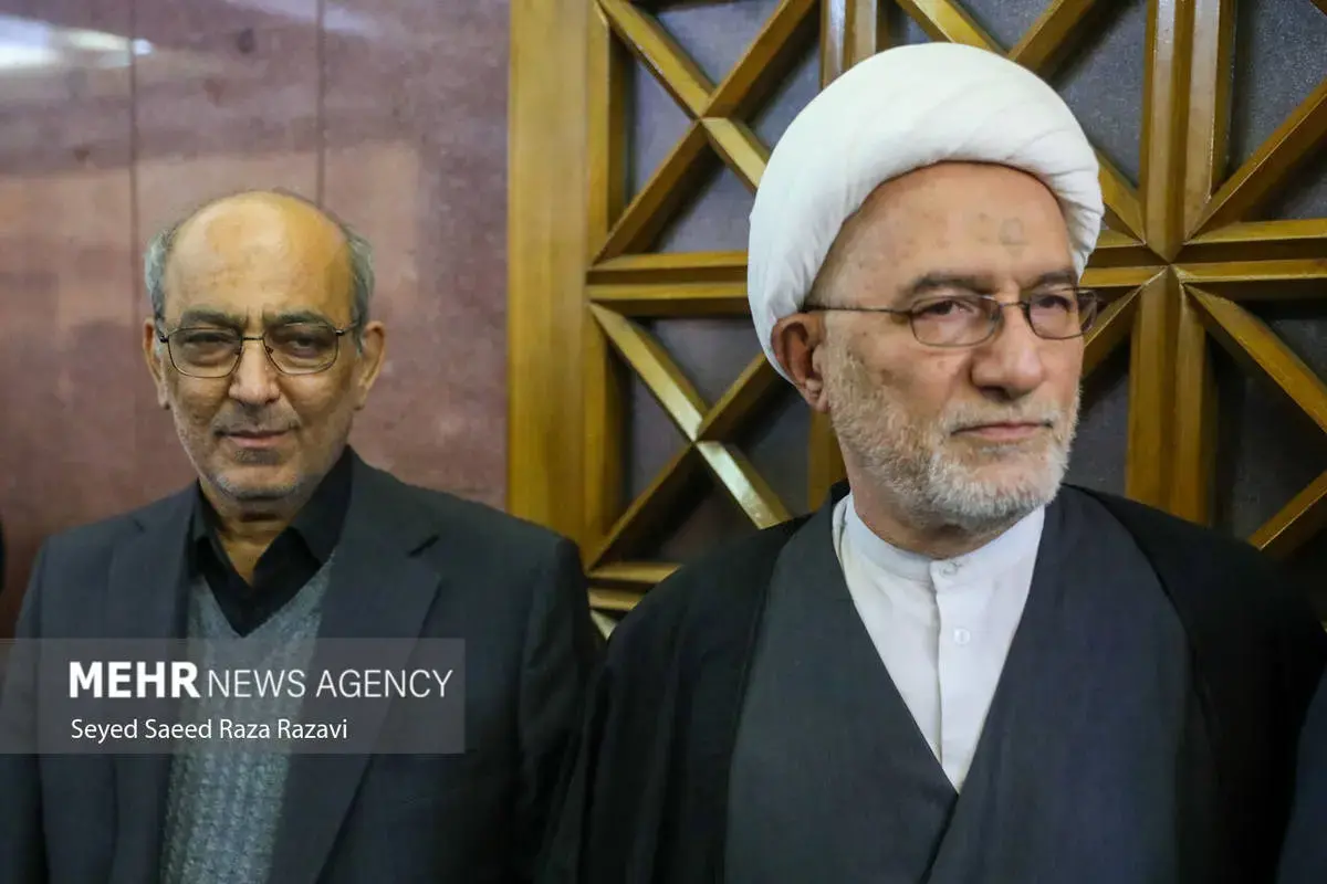 چهره‌های سیاسی در مراسم ختم اشرف بروجردی 