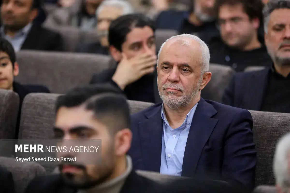 چهره‌های سیاسی در مراسم ختم اشرف بروجردی 