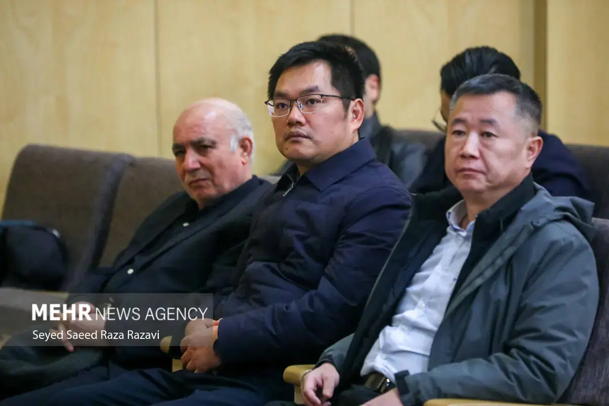 چهره‌های سیاسی در مراسم ختم اشرف بروجردی 