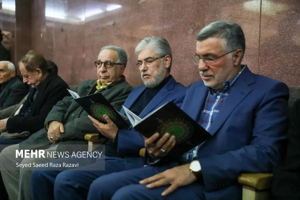 چهره‌های سیاسی در مراسم ختم اشرف بروجردی 