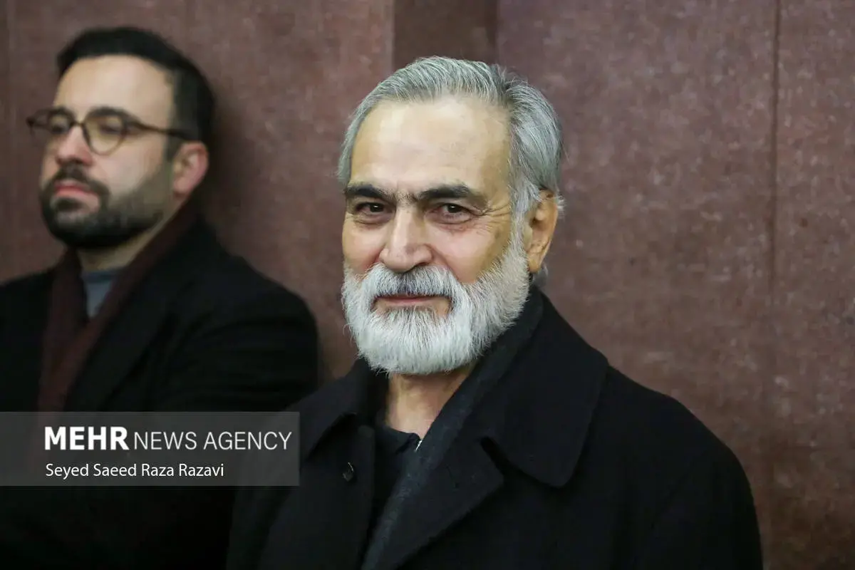 چهره‌های سیاسی در مراسم ختم اشرف بروجردی 