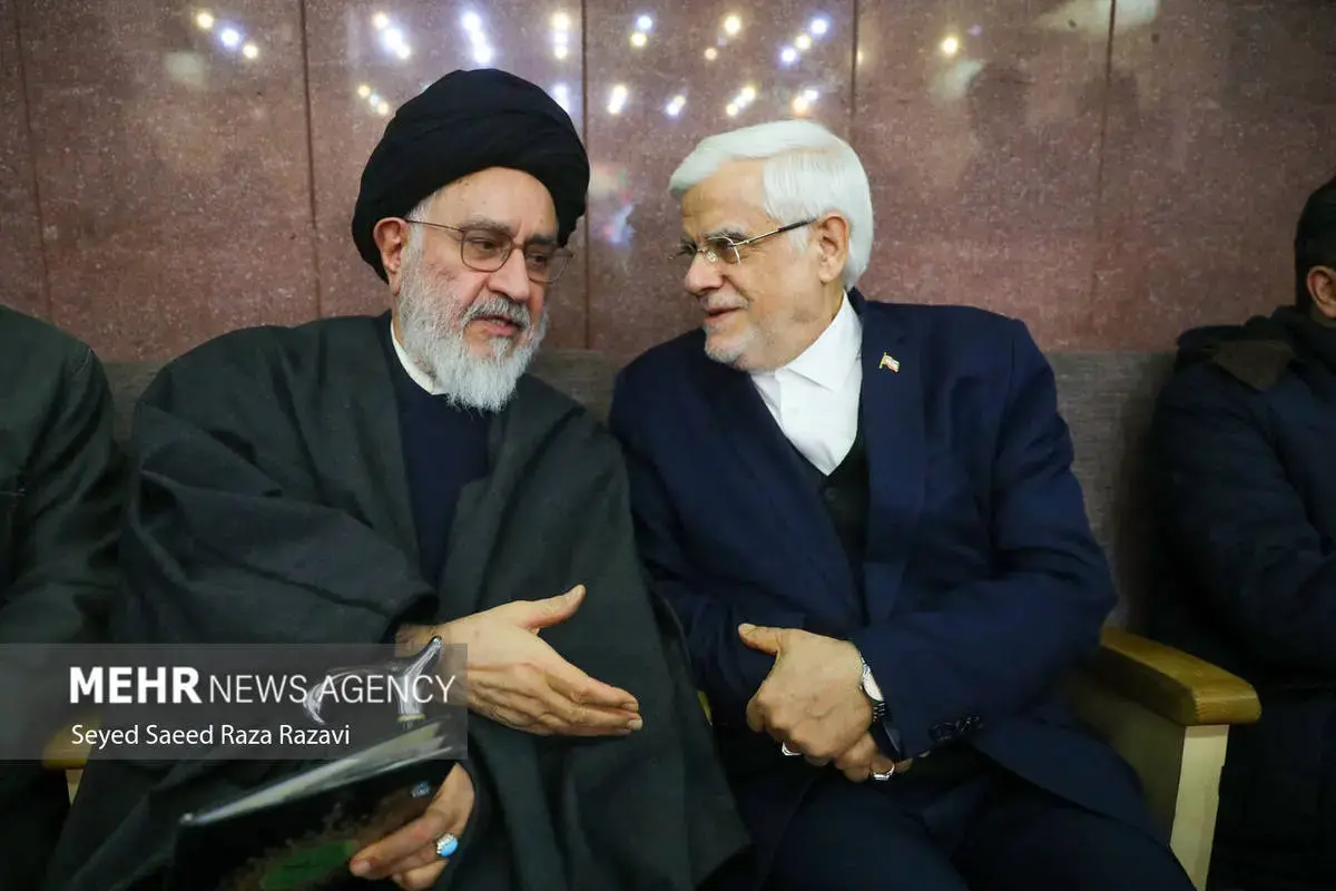 چهره‌های سیاسی در مراسم ختم اشرف بروجردی 