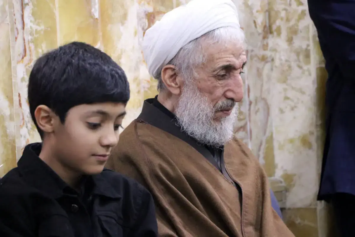 متن و حاشیه مراسم یادبود پسر کاظم صدیقی 