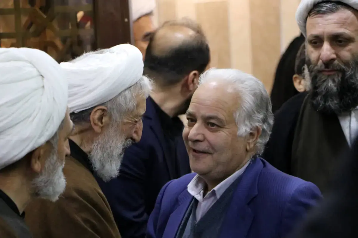 متن و حاشیه مراسم یادبود پسر کاظم صدیقی 