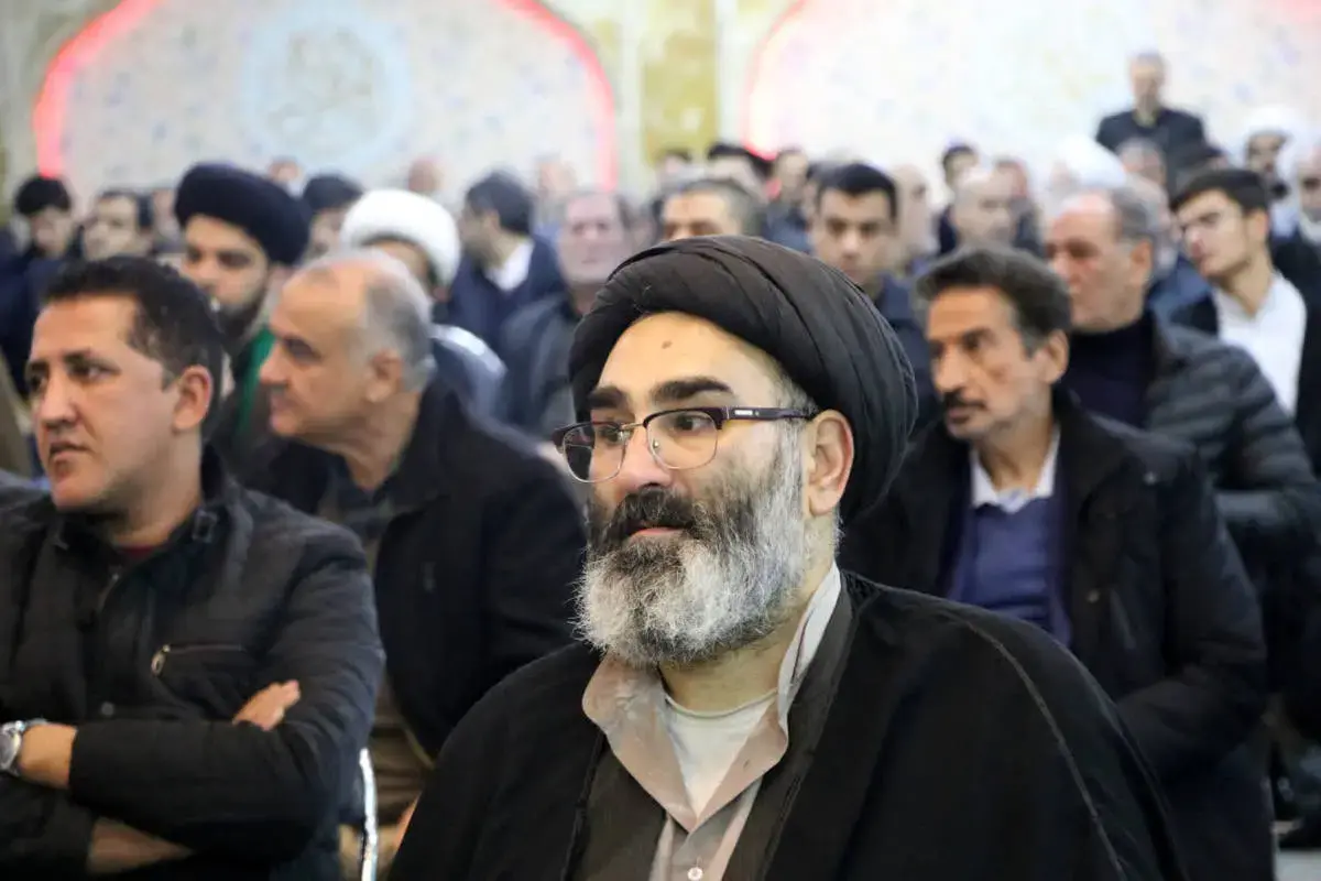 متن و حاشیه مراسم یادبود پسر کاظم صدیقی 