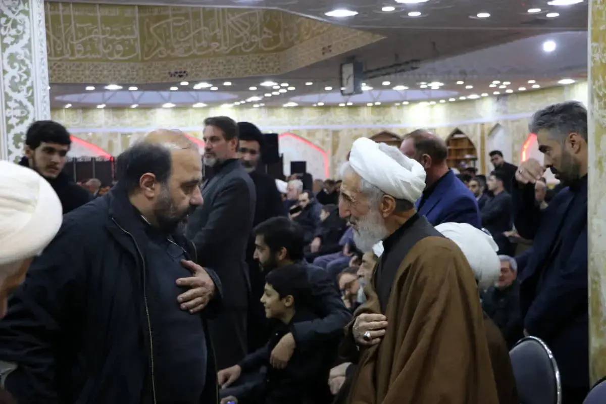 متن و حاشیه مراسم یادبود پسر کاظم صدیقی 