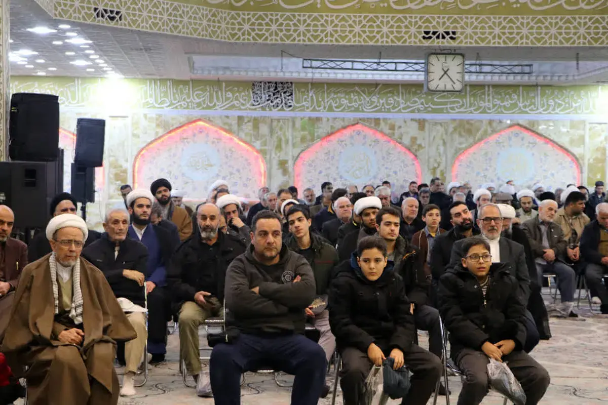 متن و حاشیه مراسم یادبود پسر کاظم صدیقی 