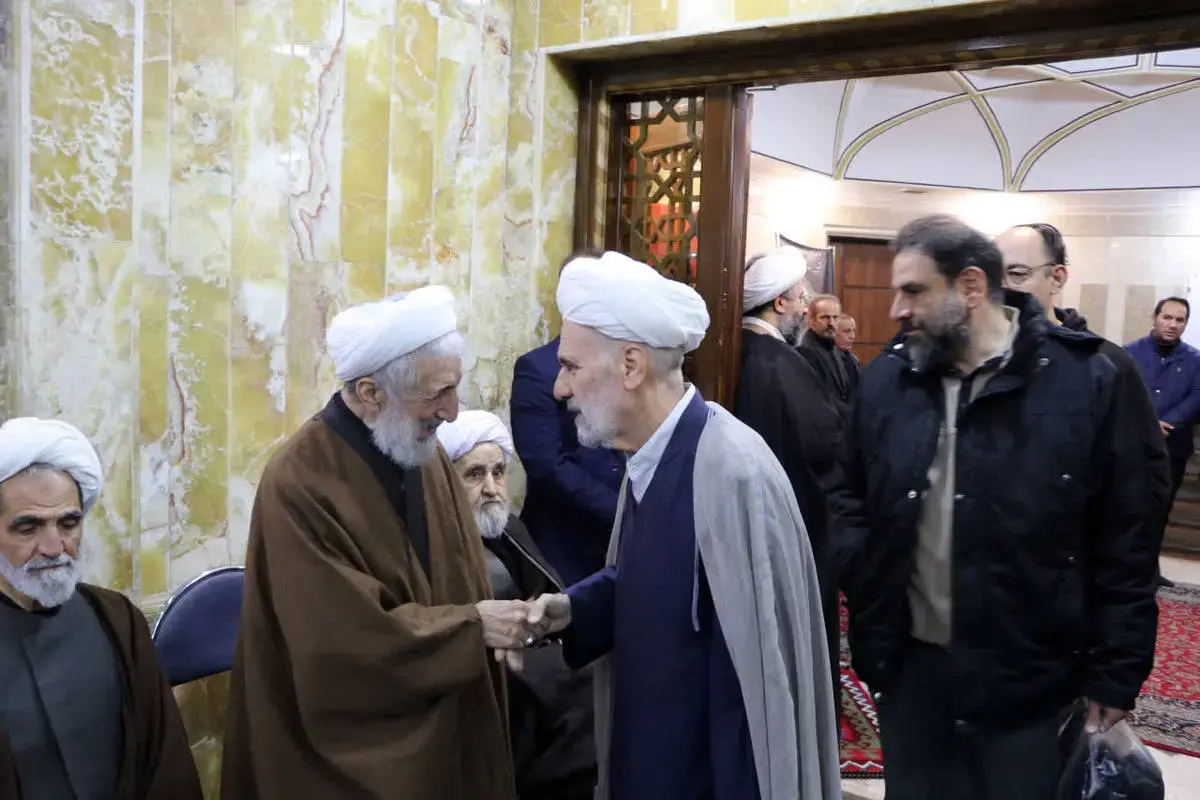 متن و حاشیه مراسم یادبود پسر کاظم صدیقی 