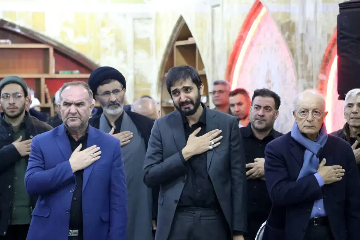 متن و حاشیه مراسم یادبود پسر کاظم صدیقی 