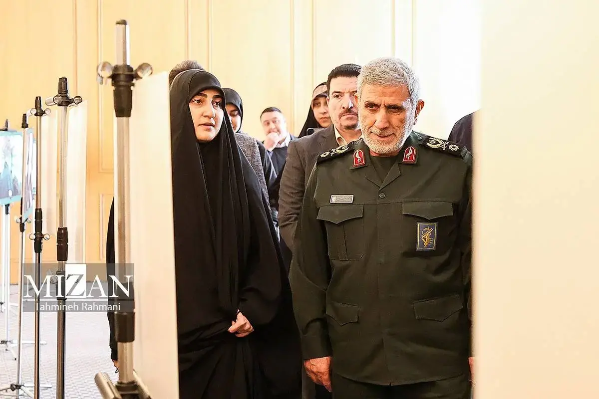 سردار قاآنی و زینب سلیمانی در کنفرانس مقاومت