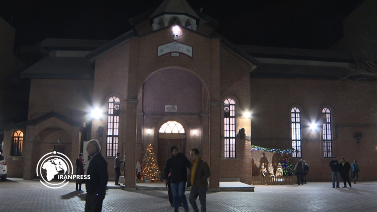 جشن سال نو میلادی در تهران با شکوه برگزار شد