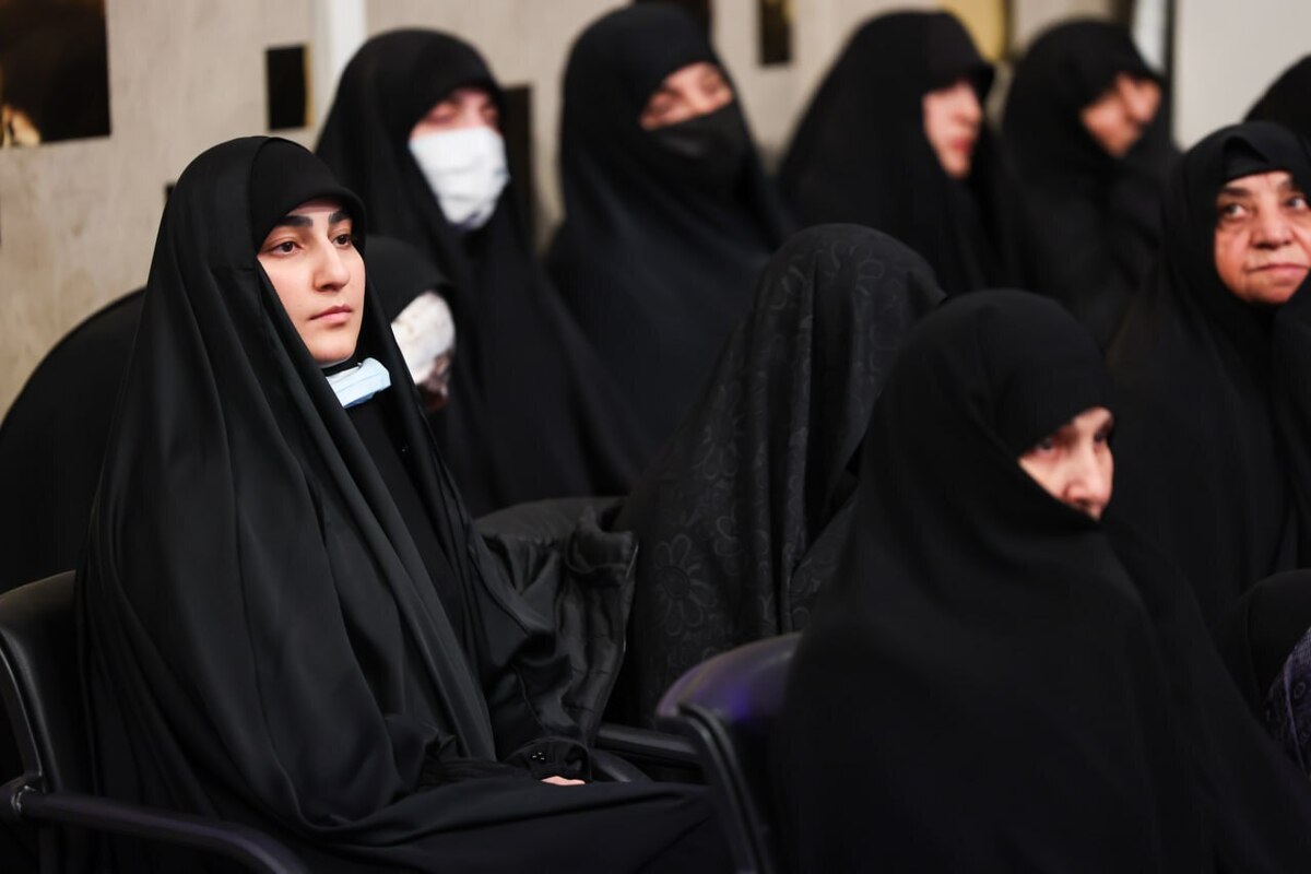 دیدار خانواده‌های شهدای جنگ ۱۲ روزه با رهبر انقلاب