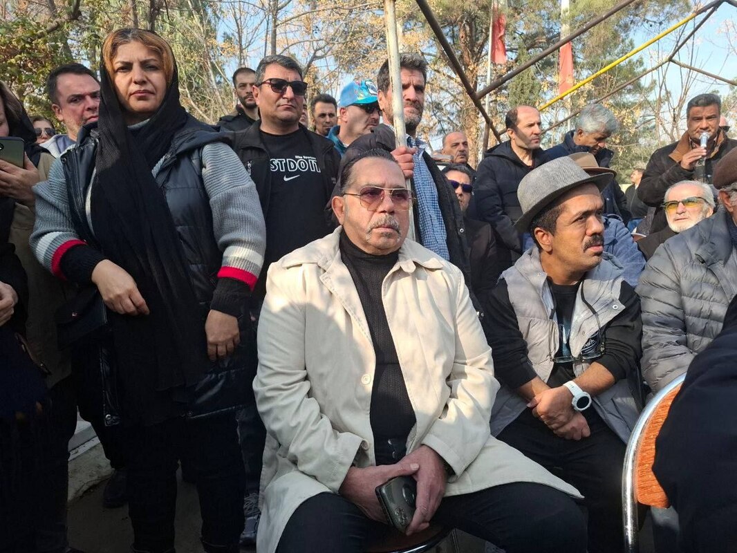 مراسم خاکسپاری سعید پیردوست در قطعه هنرمندان