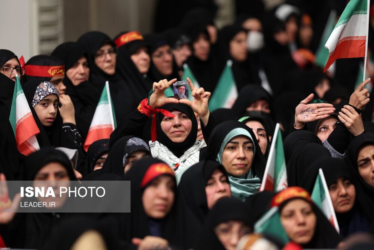 دیدار مردم قم با رهبر انقلاب