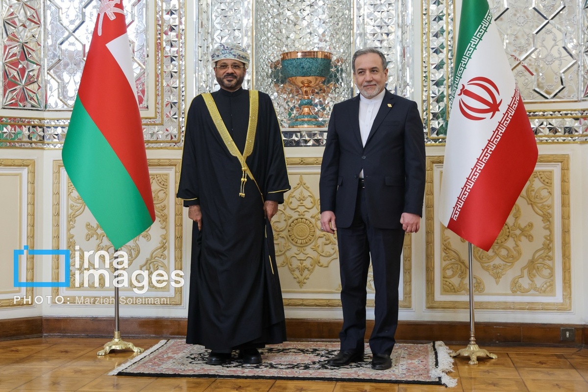 دیدار عباس عراقچی با وزیر امور خارجه عمان