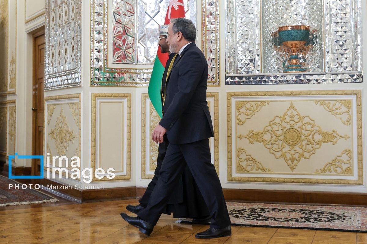 دیدار عباس عراقچی با وزیر امور خارجه عمان